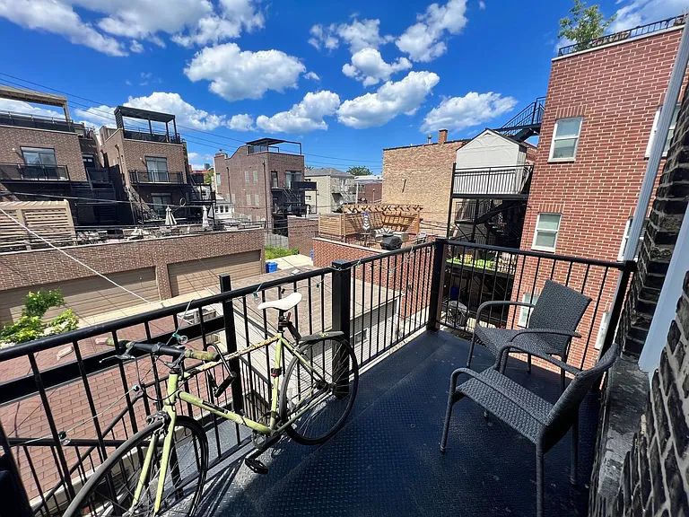 1508 West Chestnut Street — Photo 3