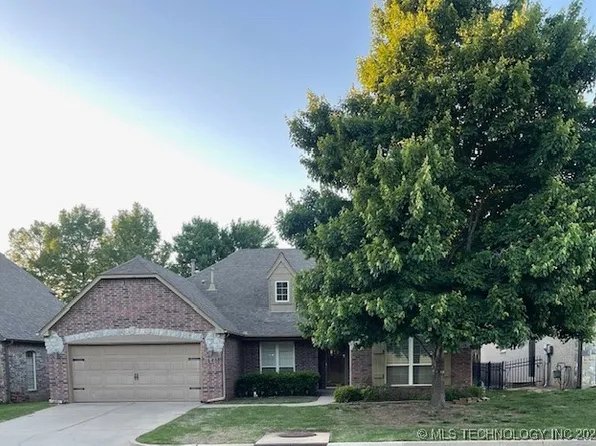 1640 W Plymouth St, Broken Arrow, OK 74012