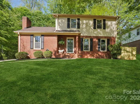 308 Greenwood Pl, Belmont, NC 28012