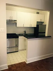 Rented by Metropolis Real Estate of Manhattan