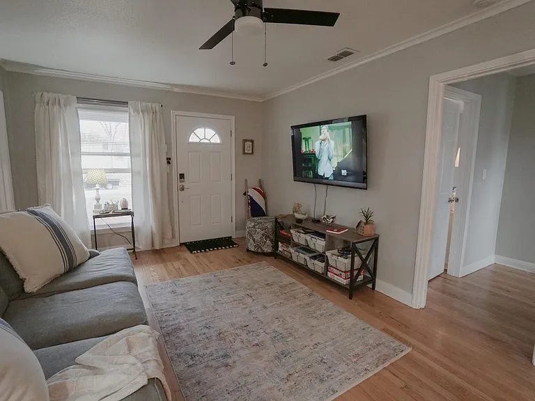 2507 Fain St — Photo 9