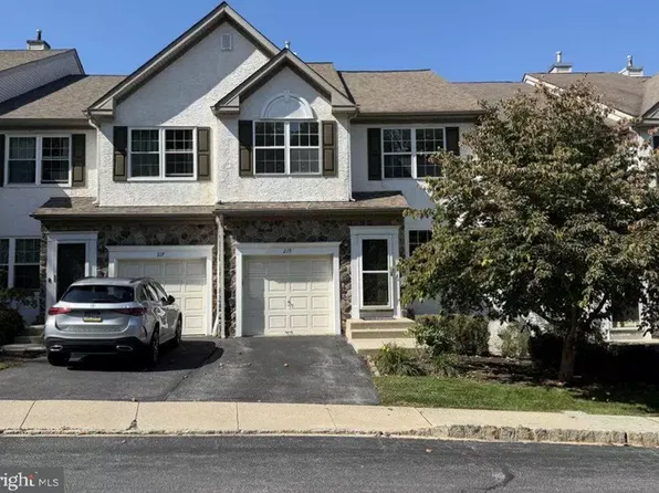 219 Tall Pines Dr, West Chester, PA 19380