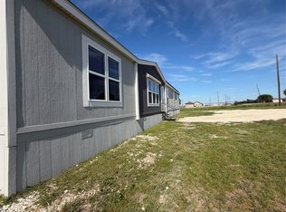 516 Glendale Dr, Godley, TX 76044