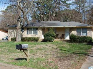 2714 Clayton Dr NW, Huntsville, AL 35810