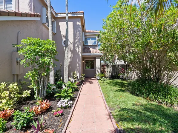201 NW 101st Avenue, Plantation, FL 33324