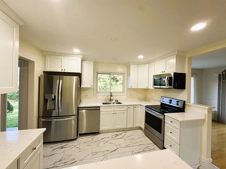 4507 Highland Green Ct — Photo 12