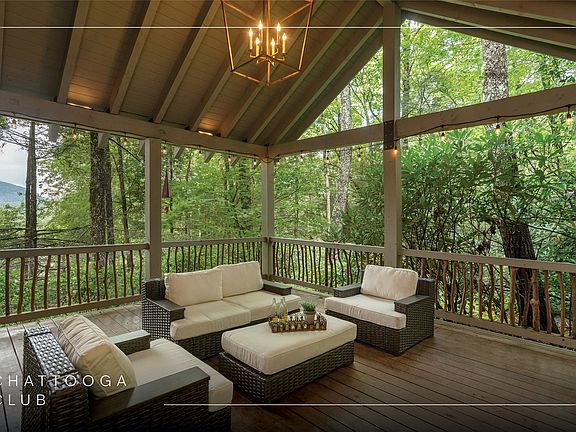 3rd image of 70 Mallet Mountain Way