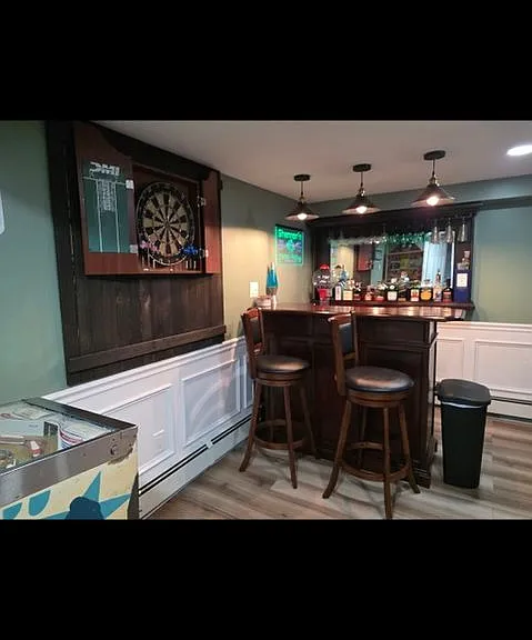 215 Albany Ave — Photo 23