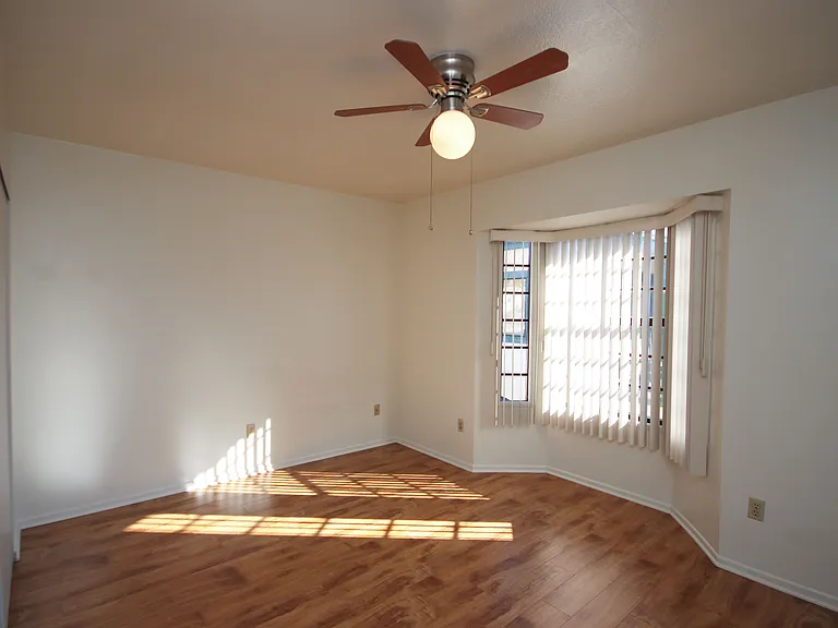 74 S Meridith Ave #4 — Photo 16