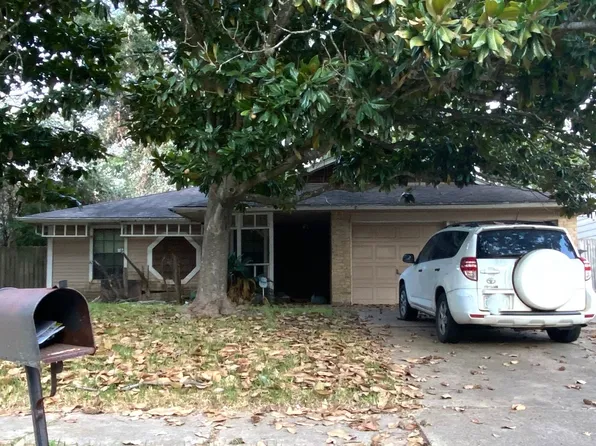 922 Mayweather Ln, Richmond, TX 77406