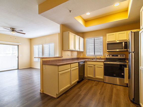 5th image of 1406 W Emerald Ave Unit 131