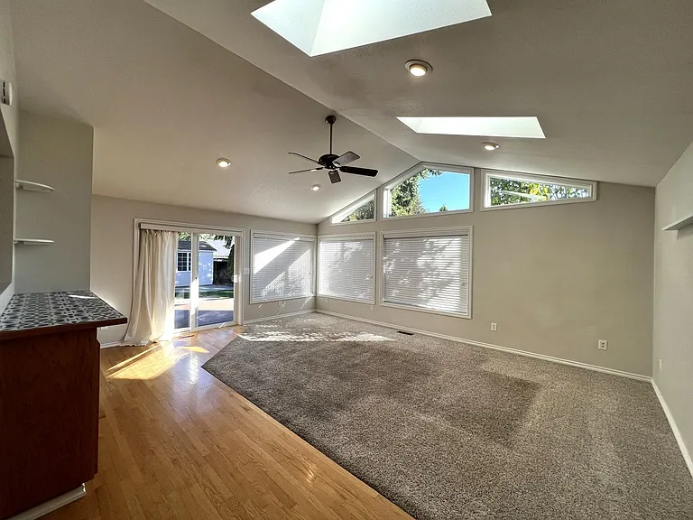 2228 137th St SE — Photo 4