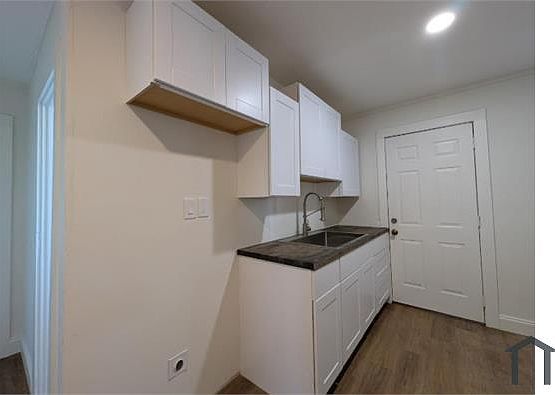 2nd image of 2513 S Lipscomb St #32901