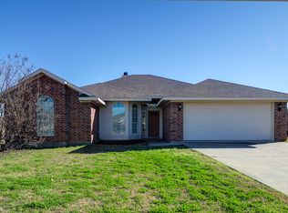 163 Topaz Cir, Hewitt, TX 76643