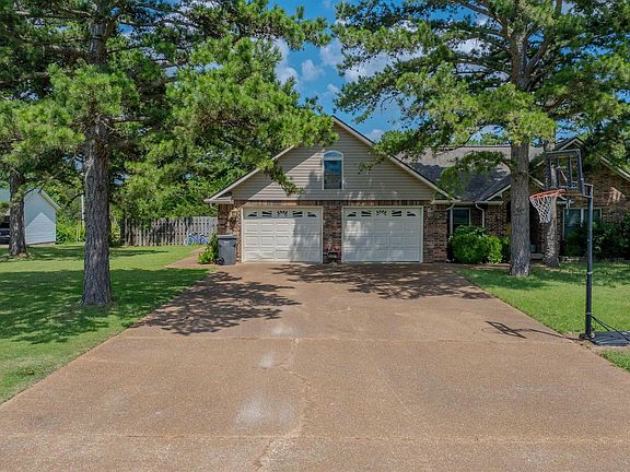 2nd image of 5 Jacob Ln