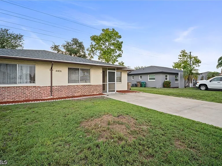 4406 Santa Barbara Blvd #B — Photo 3