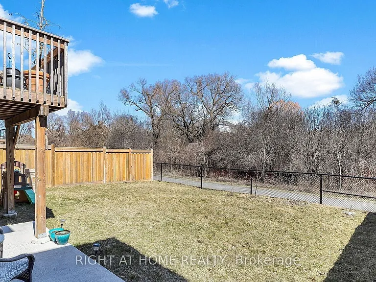 43 Westfield Dr — Photo 10