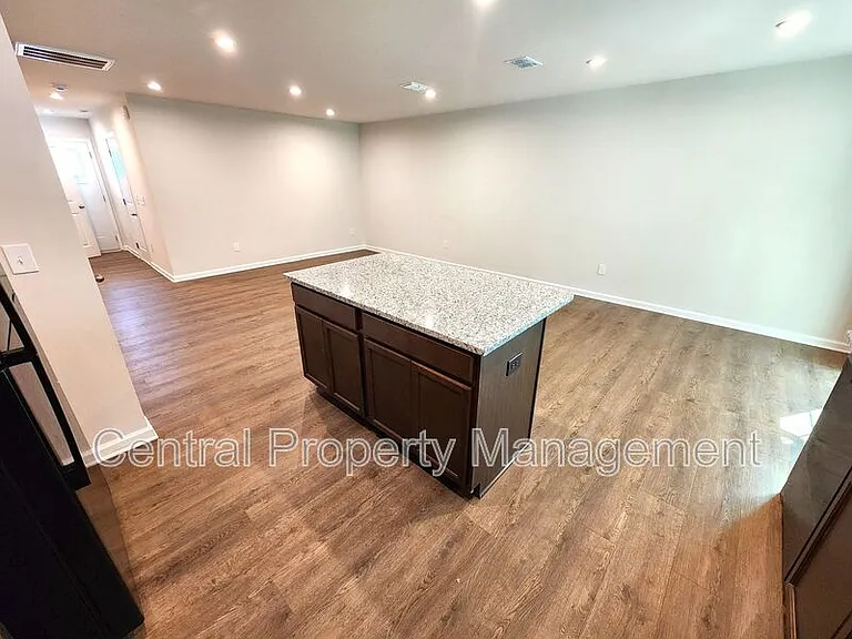 165 Sarnesfield Way — Photo 14