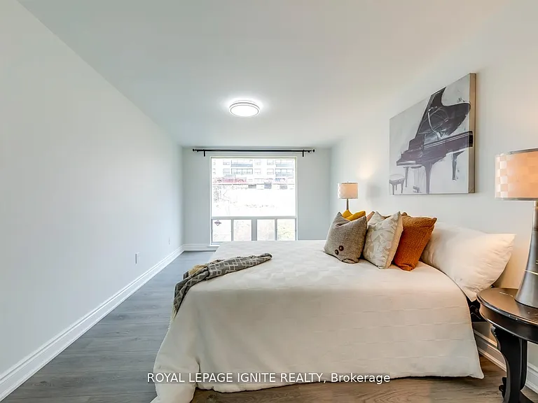 10 Leith Hill Rd #4 — Photo 19