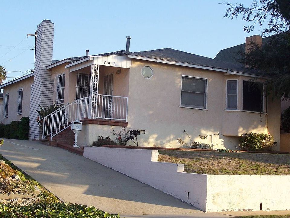 1st image of 743 W 123rd St