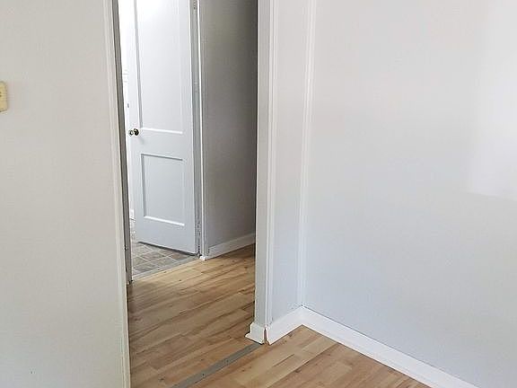 3rd image of 3371 Wallace Ave