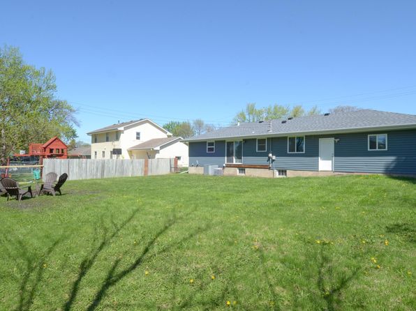 8831 62nd Ave N, New Hope, MN 55428