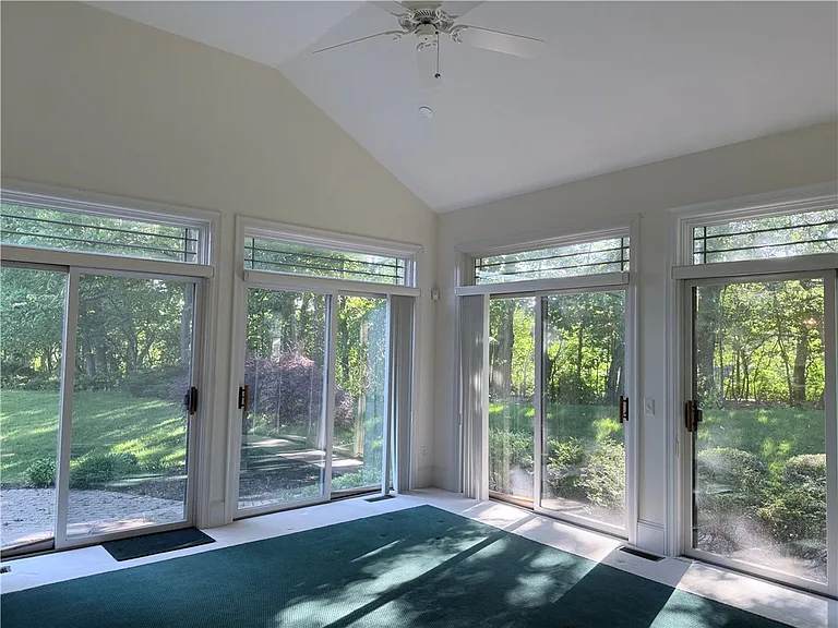 11 Harrington Dr — Photo 6