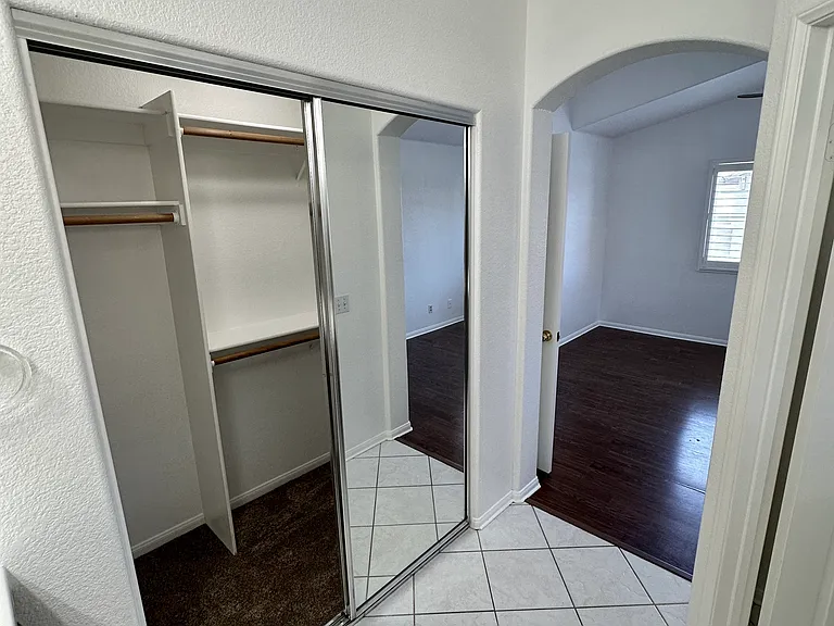 1317 Monument Trail Dr — Photo 10