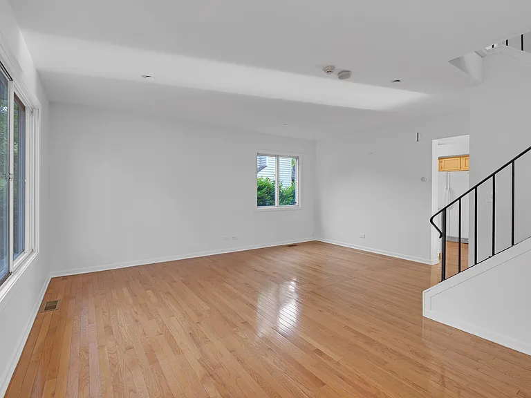 1423 Bangor Ln — Photo 11