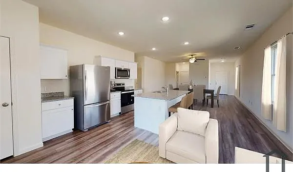 8706 Vacek Crossing Way — Photo 5