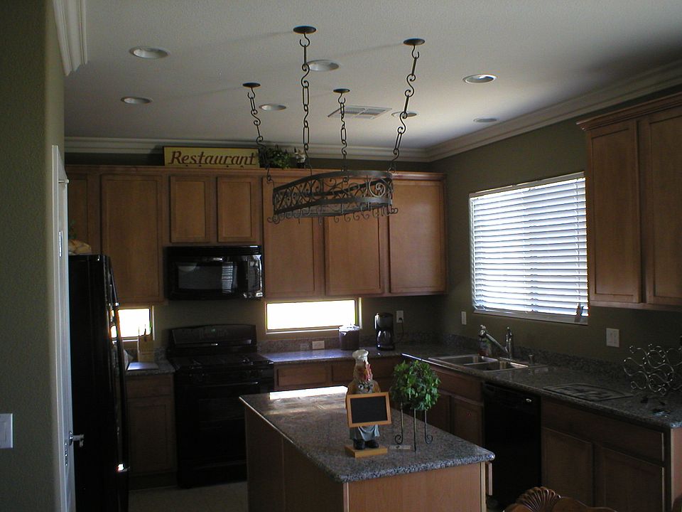 2nd image of 5832 Altissimo St