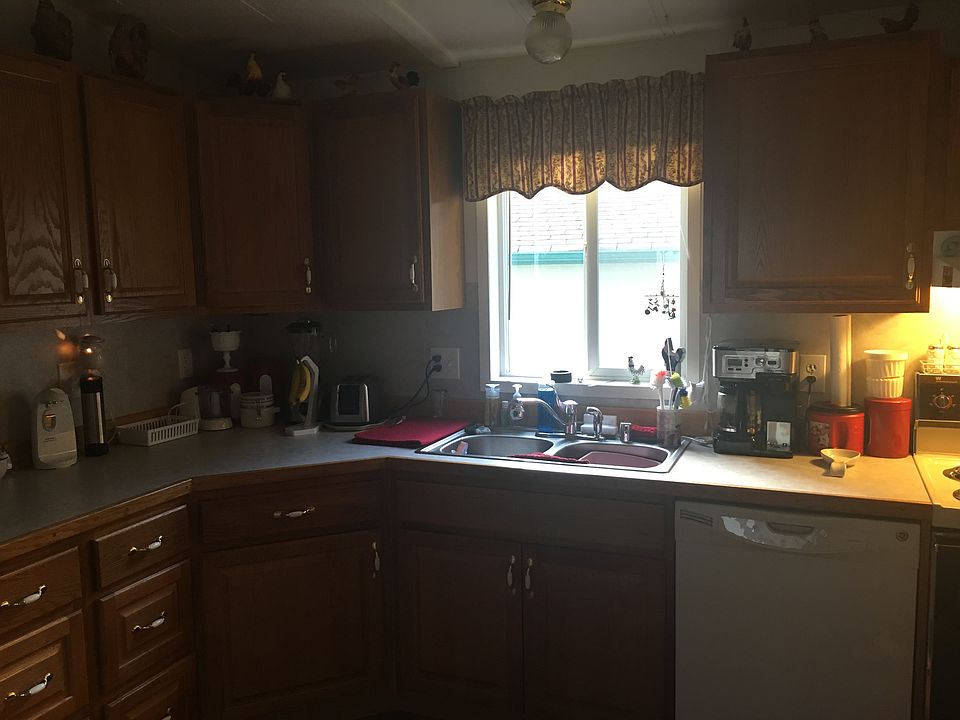 2nd image of 472 Leighland Ave Trailer 6