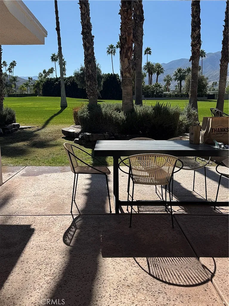 4 bed, 3.5 bath, 3078 sqft, $15,000 — Photo 2