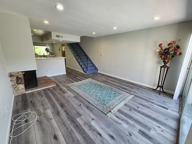 12744 Moorpark St #3 — Photo 25