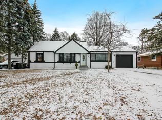 371 93rd Ave NE, Blaine, MN 55434