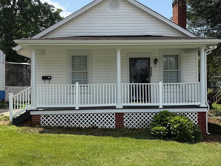 305 Sussex St — Photo 1