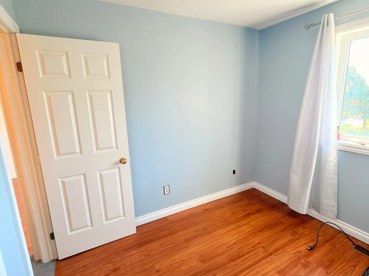 4 bed, $2,500 — Photo 4