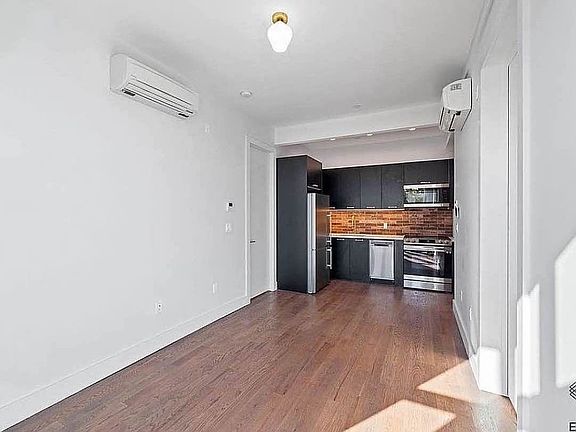 3rd image of 97 Varet St #2R