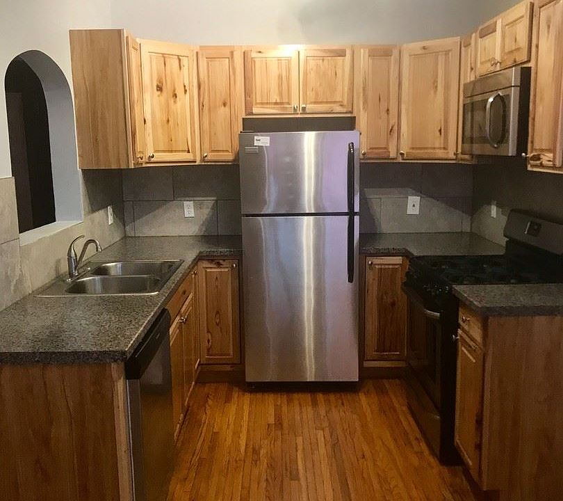 1st image of 1001 E 28th St #7640056