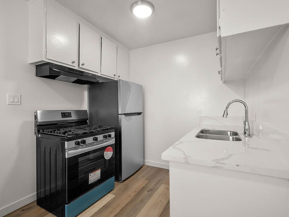 1st image of 634 W 92nd St #D10