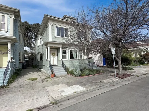 698 39th St, Oakland, CA 94609