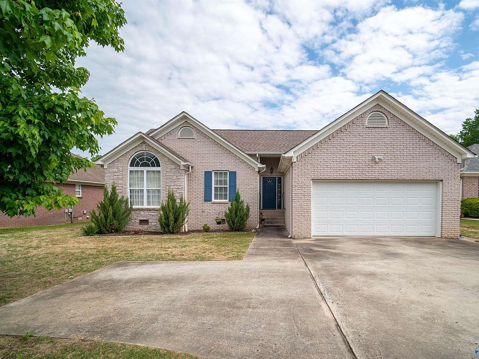 403 E Charlotte Ave, Scottsboro, AL 35768 MLS 1833856 Zillow