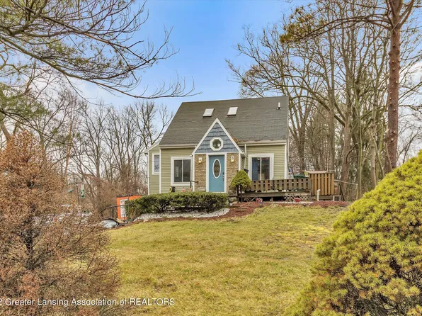 2572 Mount Hope Rd, Okemos, MI 48864