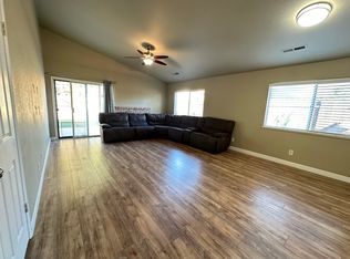 385 Fullerton Dr, Turlock, CA 95382