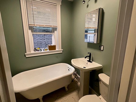 4th image of 65 Park Dr APT 17