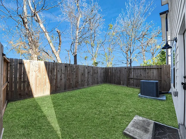 7963 Birmingham St — Photo 21