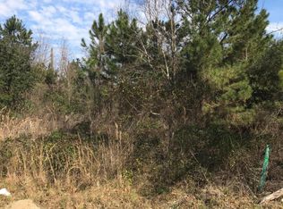 308 Gordon St, Waveland, MS 39576