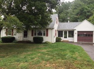 113 Gardner St, Groveland, MA 01834