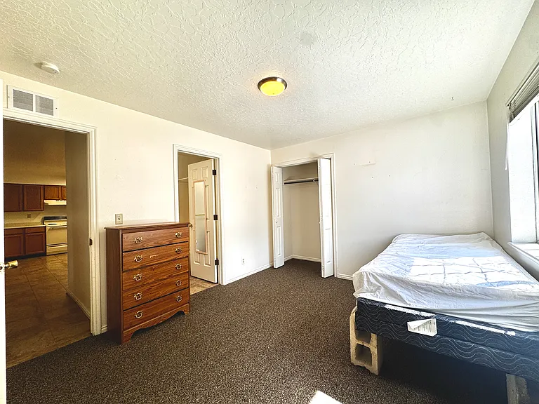 536 N 600 E — Photo 9