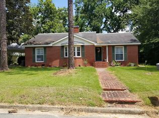 988 9th Ave, Graceville, FL 32440